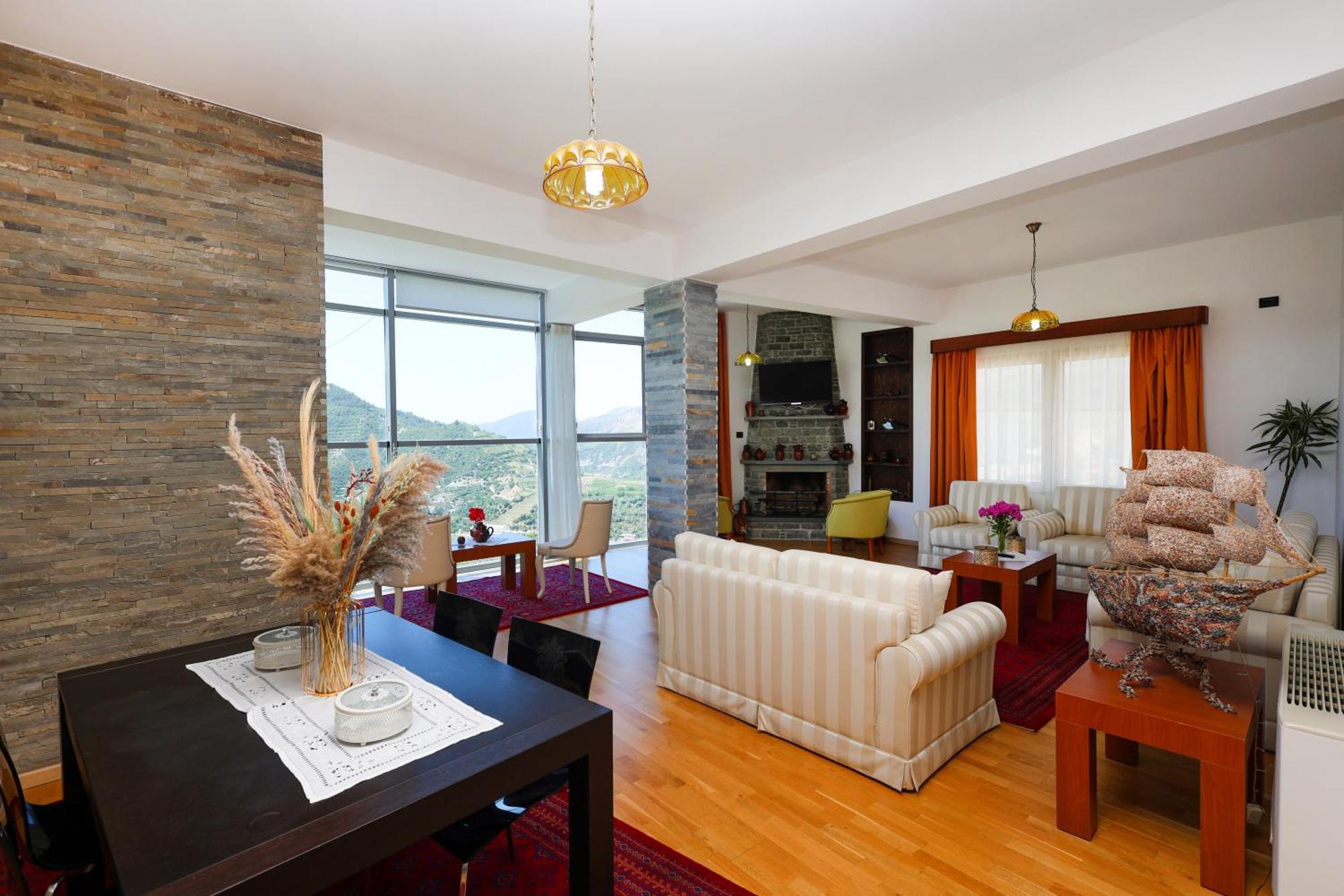 Hotel Kanione Cerenisht ภายนอก รูปภาพ